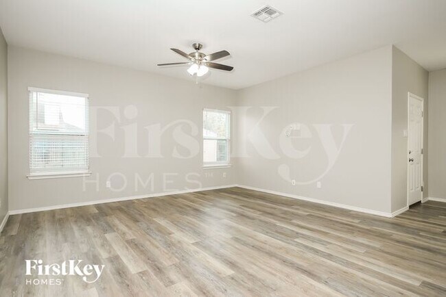 Building Photo - 168 Fabarm Ln