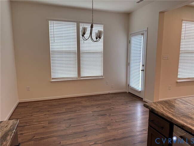 Building Photo - 18417 Palisades Ct