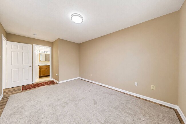 Building Photo - 4003 Governors Square