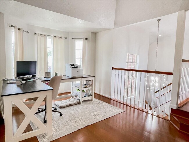 Building Photo - 1414 New Cedars Dr