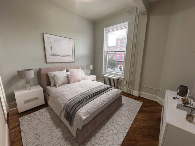 Building Photo - 537 WASHINGTON St