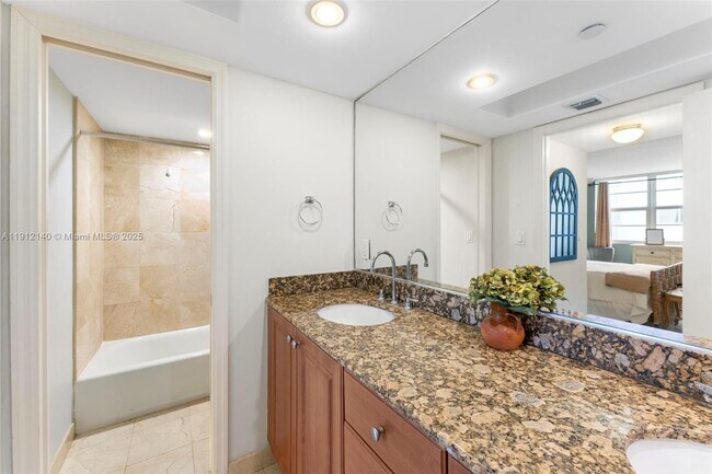 Building Photo - 6917 Collins Ave