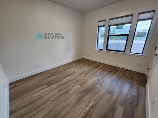 Building Photo - 8416 E Maringo Dr