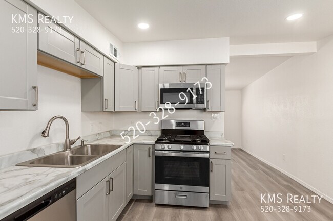 Building Photo - 260 N Melwood Ave