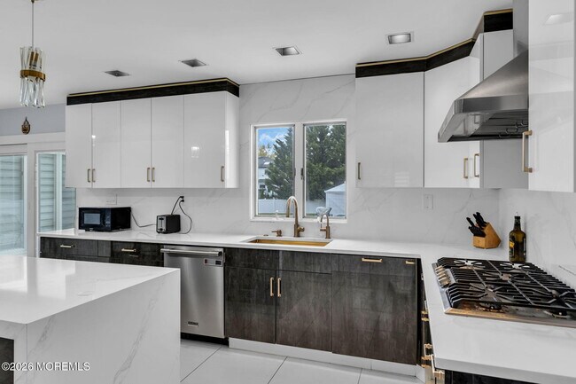 Building Photo - 24 Valley Forge Rd