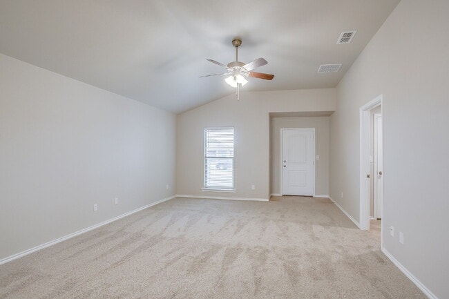 Building Photo - Beautiful 3/2/2 in Bell Farms