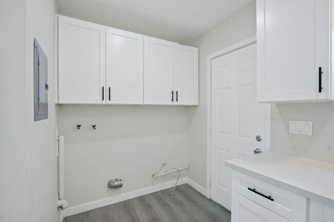 Building Photo - 2348 Revere Ave