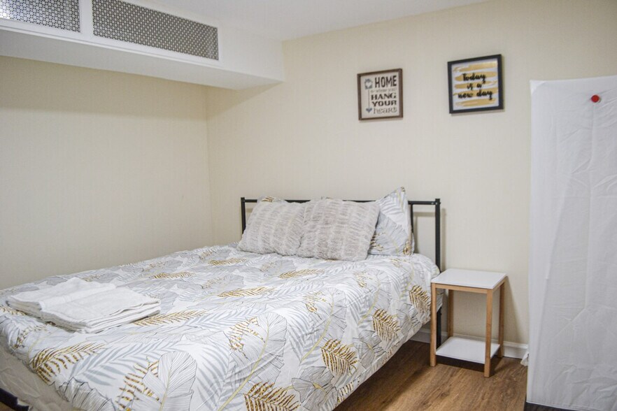 Building Photo - 4105 Fort Hamilton Pkwy