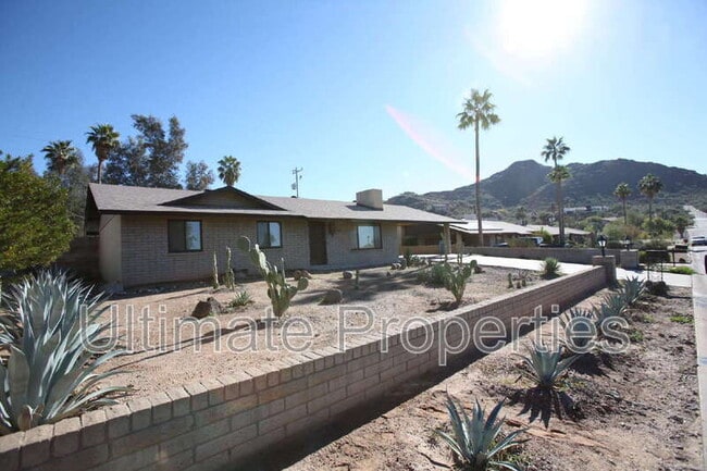 Building Photo - 9433 N 16th St