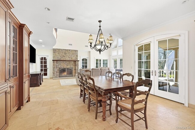 Building Photo - 590 West St