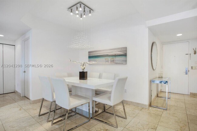 Building Photo - 4775 Collins Ave