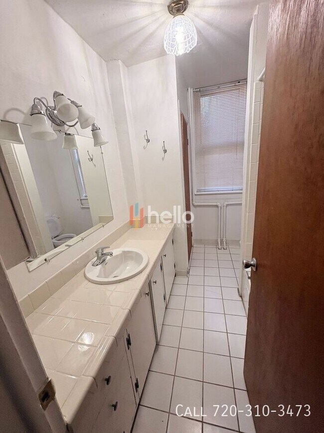 Building Photo - 1145 N Clarkson St