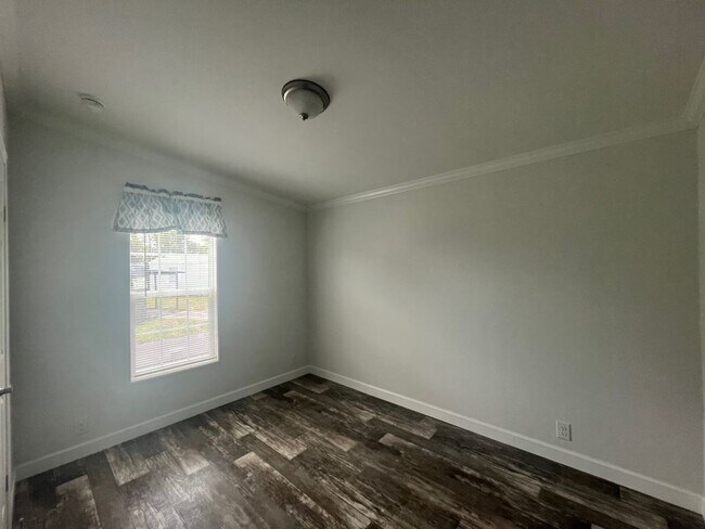 Building Photo - 267 Mongoose Ln