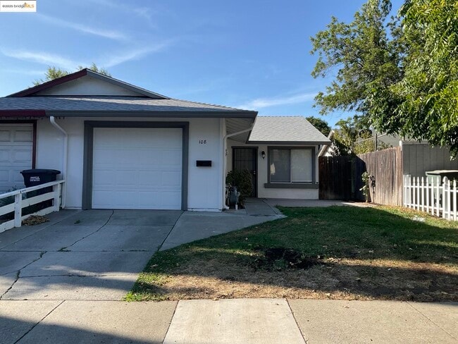 Primary Photo - 108 E Trident Dr
