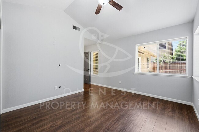 Building Photo - Charming and thoughtfully upgraded 3-bedroom, 2-bathroom single-level