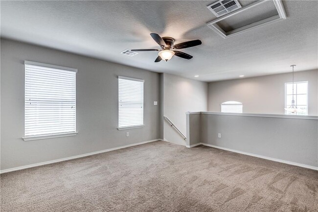 Building Photo - 109 Miles Dr