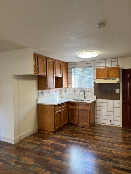 Building Photo - 12646 Ralston Ave