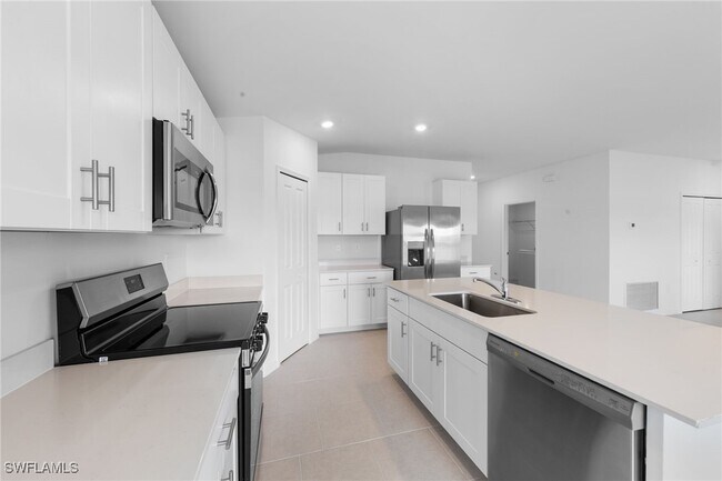 Building Photo - 17627 Paradiso Wy