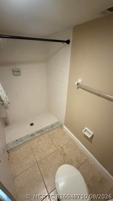 Building Photo - 1536 SE Royal Green Cir