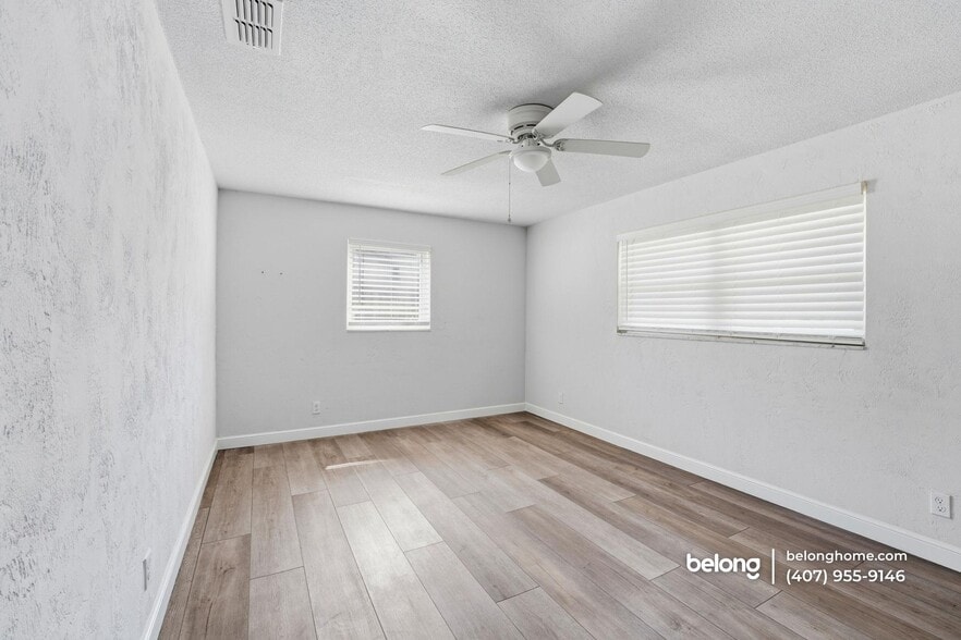 Building Photo - 2020 Oriole Ln