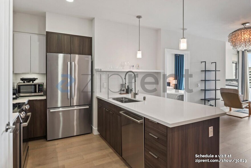 Building Photo - 901 Jefferson St