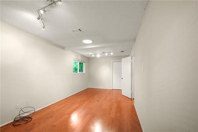 Building Photo - 11515 Powder Mill Trail