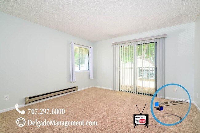 Building Photo - Glen Cove! Large two bedroom/2 baths avail...