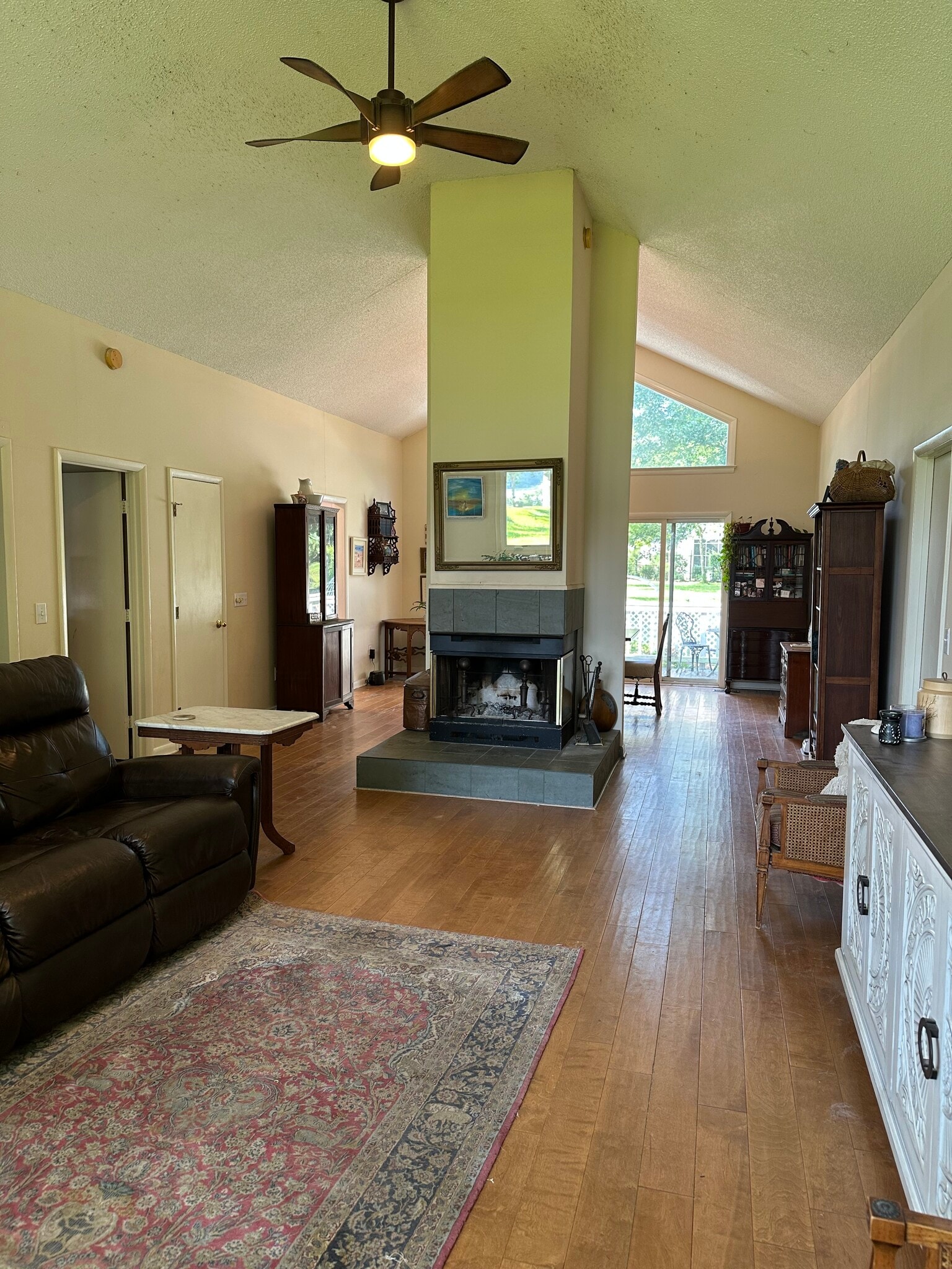Building Photo - 2411 Peregrine Way
