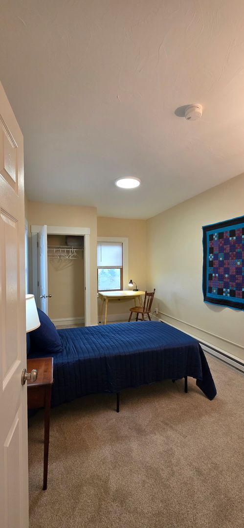 Building Photo - 304 Clancy St