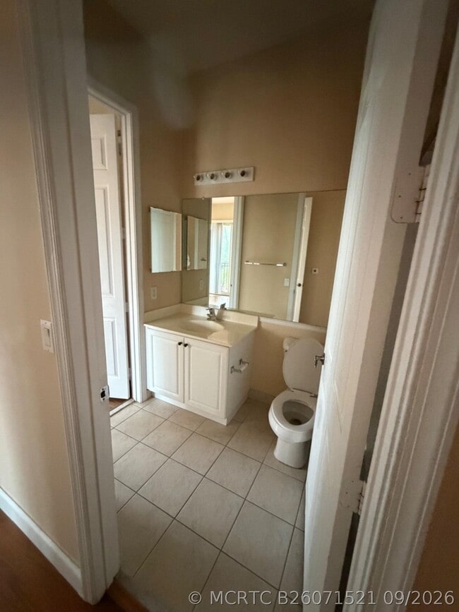 Building Photo - 4602 SW 160th Ave