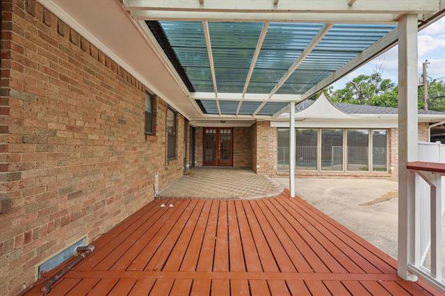 Building Photo - 2915 Touraine Dr