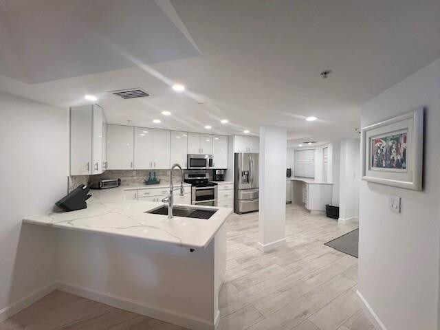 Building Photo - 3880 N Hwy A1A