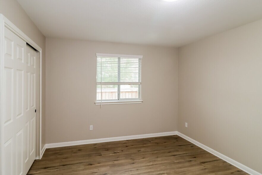 Building Photo - 4195 Woodhaven Trail
