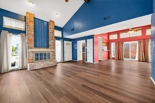 Building Photo - 6138 Gallant Forest Dr