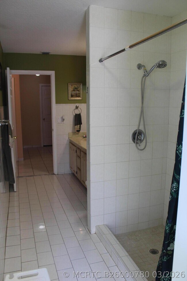Building Photo - 13847 Geranium Pl