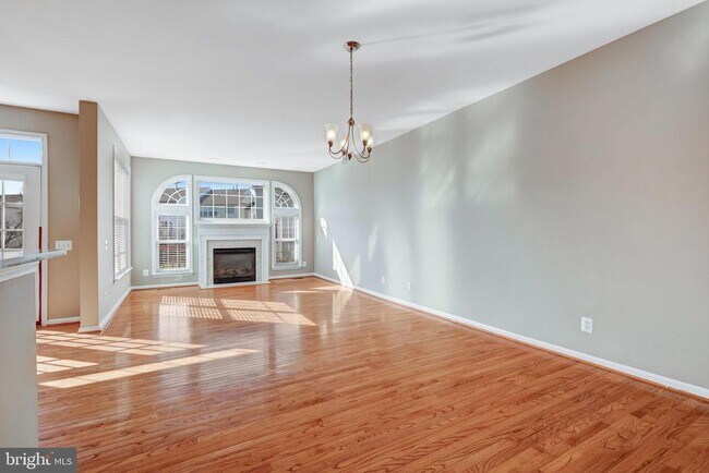 Building Photo - 43903 Thorncroft Terrace