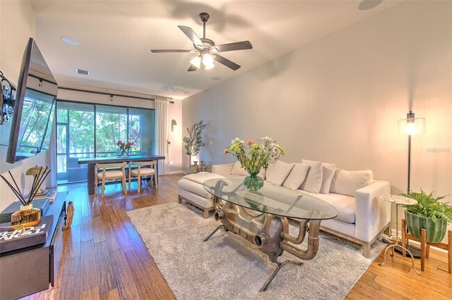 Building Photo - 11808 13th Way N