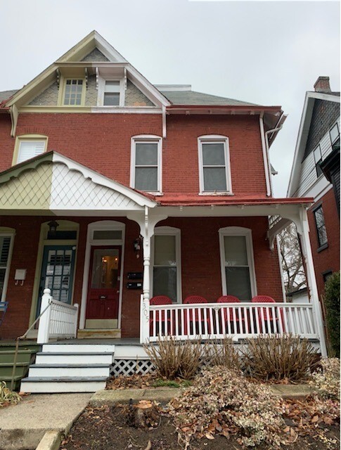 Front - 305 W Biddle St