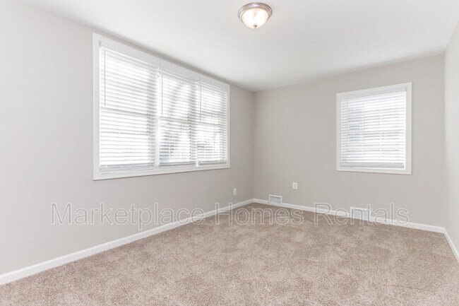 Building Photo - 1559 FORT DUPONT St SE