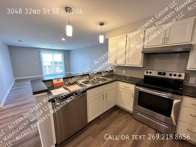 Primary Photo - Great SE Side area close to 28th St and Be...