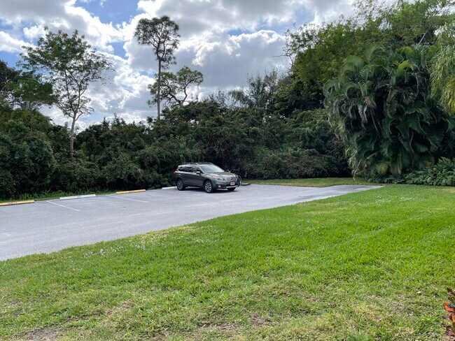 Building Photo - 1225 NW 21st St