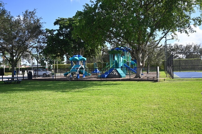 Building Photo - 9746 Lancaster Pl