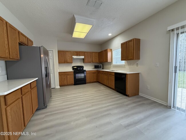 Building Photo - 2509 Otter Totem Ct