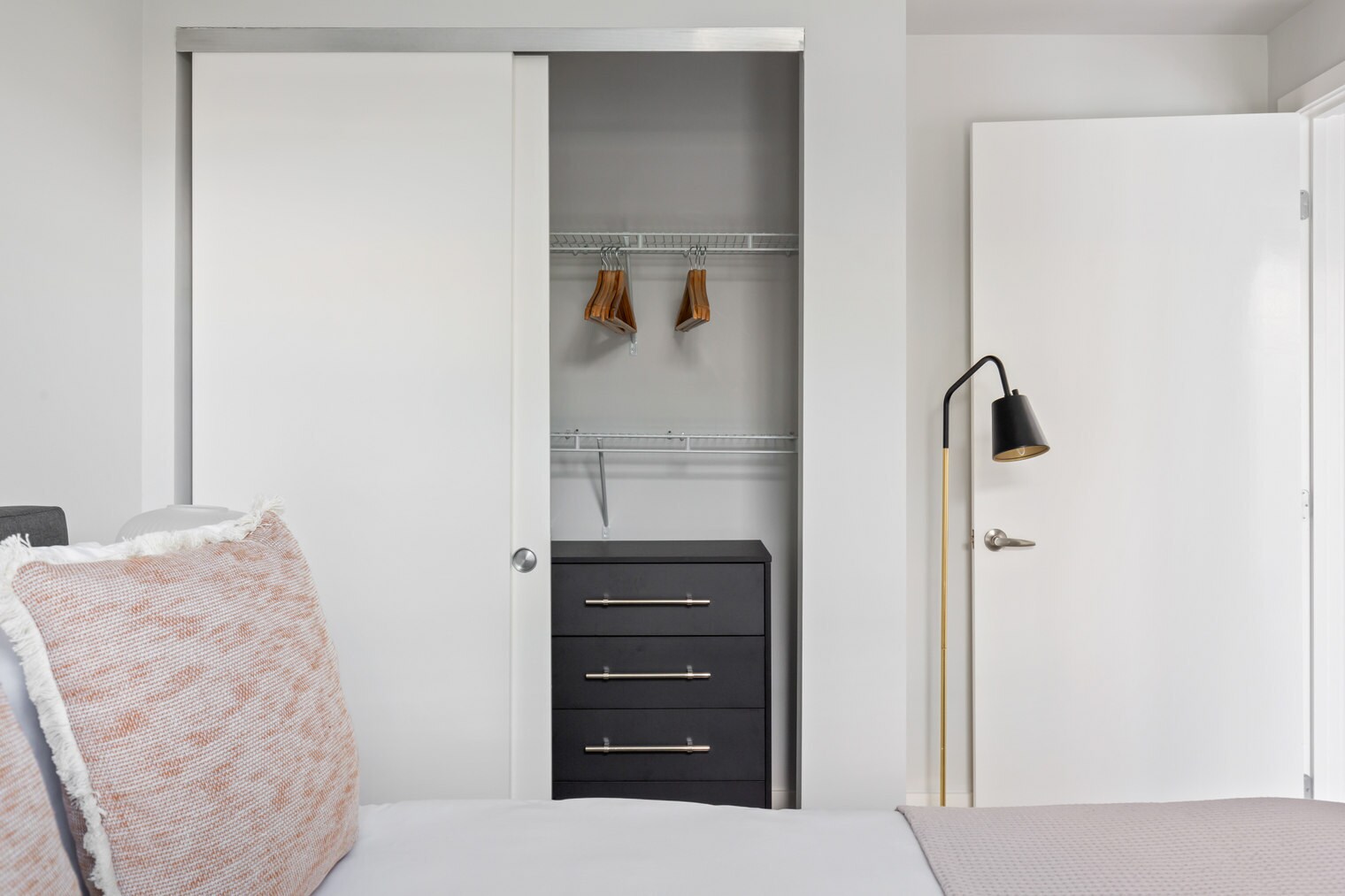 Building Photo - 285 8th Ave N