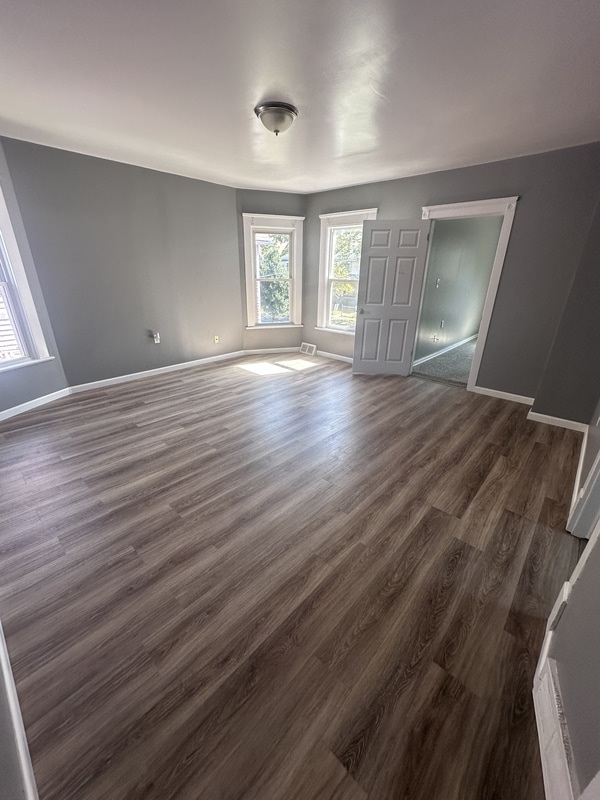 Building Photo - 3414 Daisy Ave