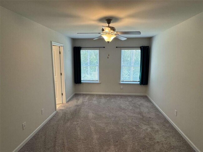 Building Photo - 3376 Highbury Way