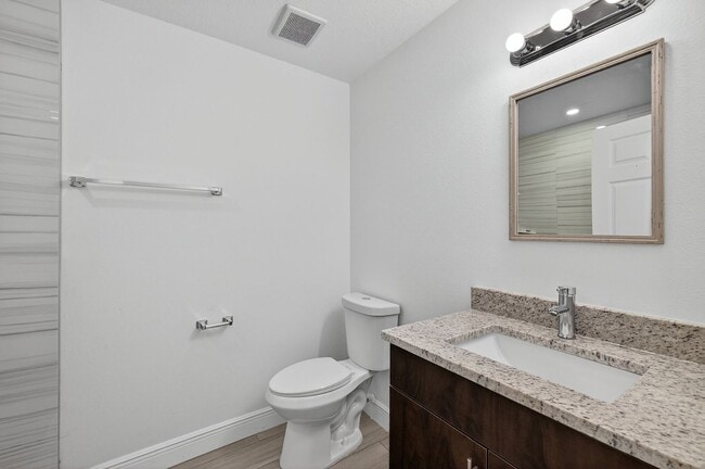 Building Photo - 3 Bed Home for Rent!