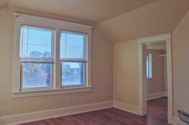 bedroom2 - 5425 S Junett St