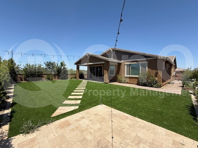 Building Photo - 2207 E Citadel Dr