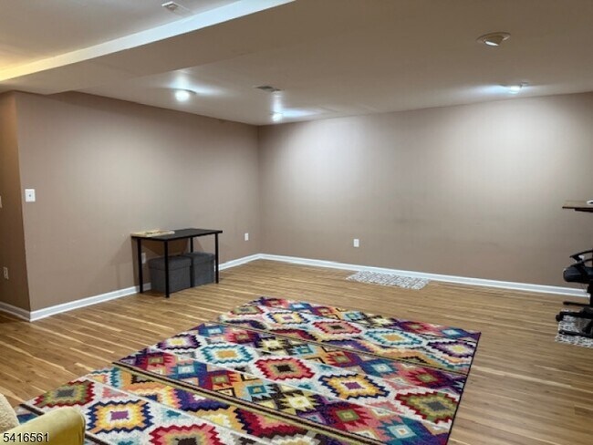 Building Photo - 1704 Bergen Ct